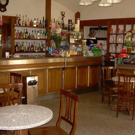 Della Posta Hotell
