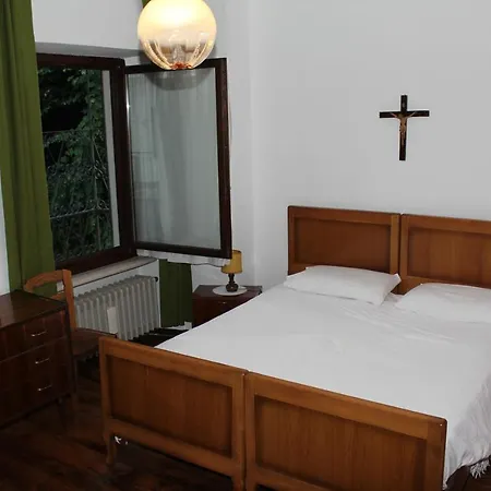 Della Posta Hotel 2*