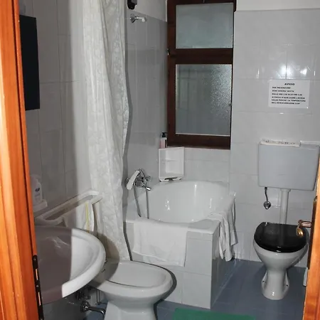 Della Posta Hotell